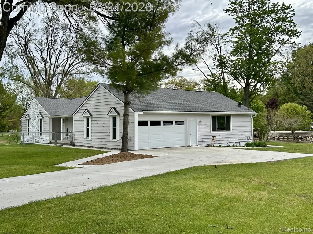 9831 Kress Road Hamburg Township MI 48169