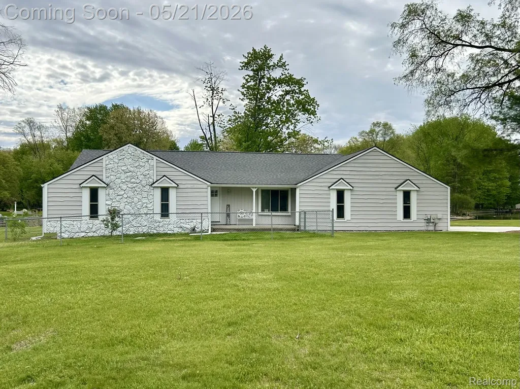 9831 Kress Road Hamburg Township MI 48169