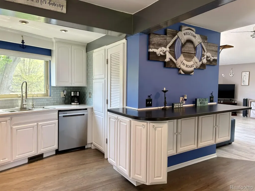 9831 Kress Road Hamburg Township MI 48169