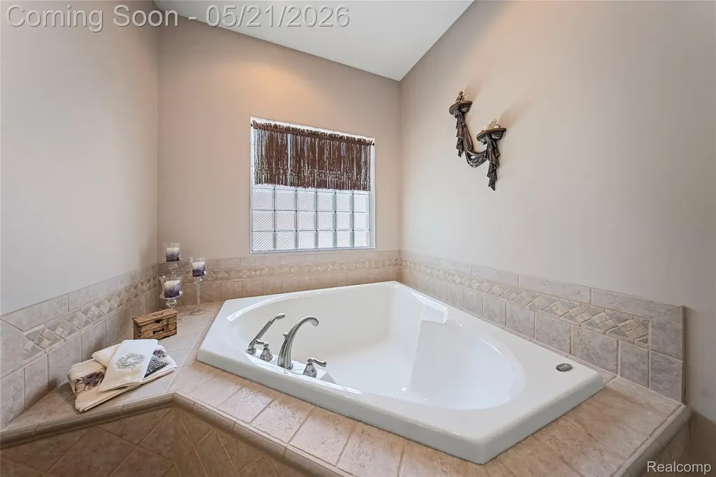 8425 Grays Drive Grosse Ile Township MI 48138
