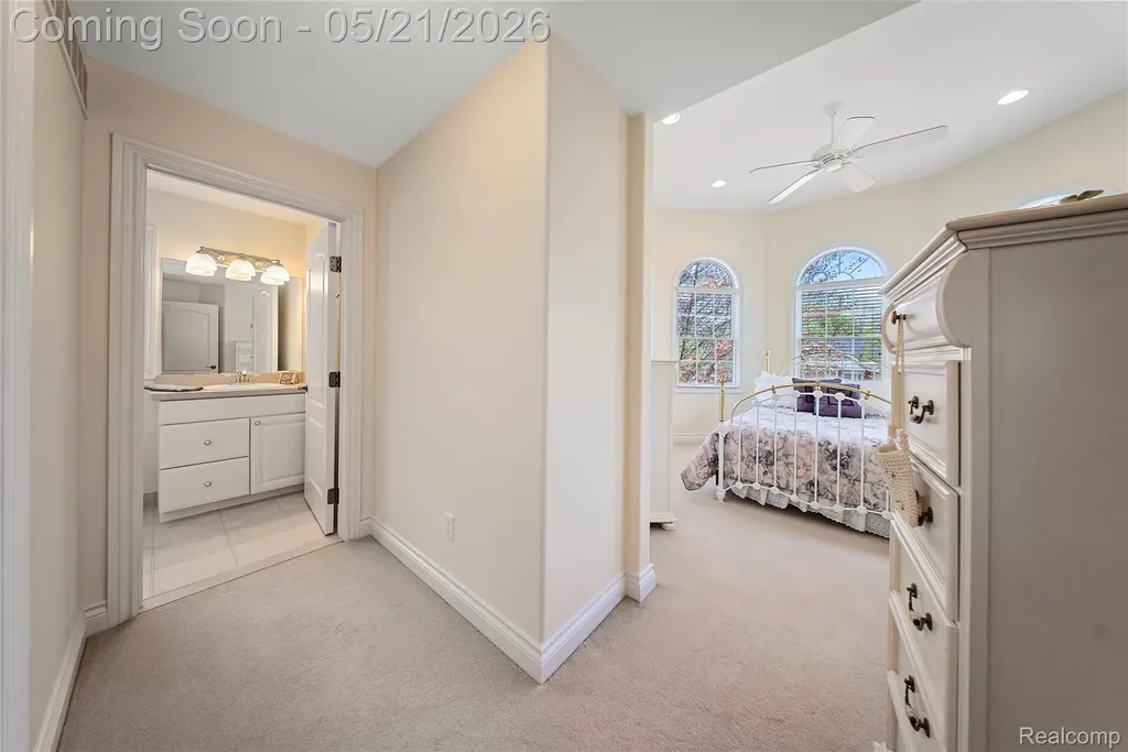 8425 Grays Drive Grosse Ile Township MI 48138
