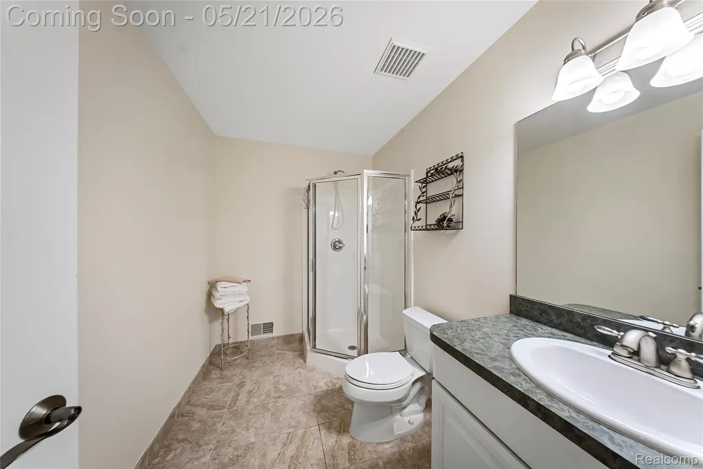 8425 Grays Drive Grosse Ile Township MI 48138