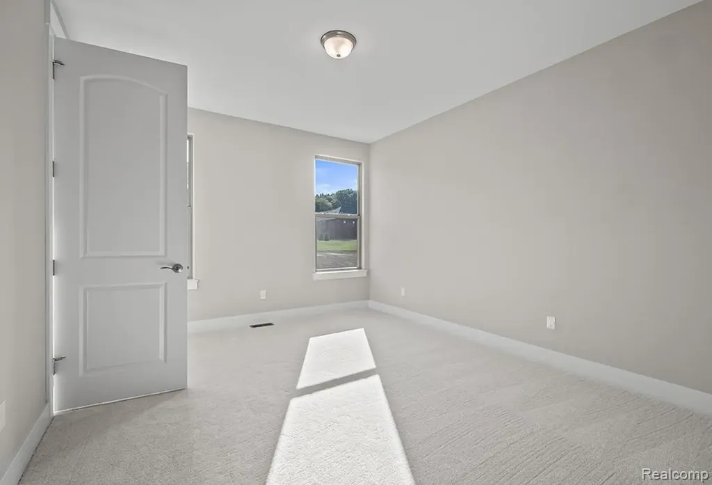 1057 Overlook Drive Saline City MI 48176