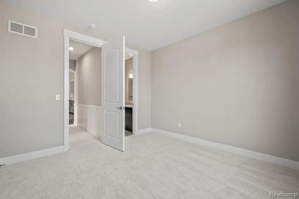 1057 Overlook Drive Saline City MI 48176