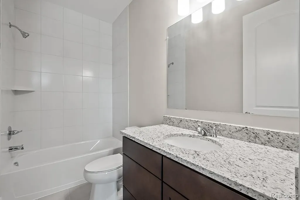 1057 Overlook Drive Saline City MI 48176