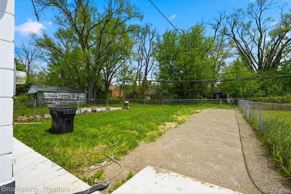11338 Memorial Street Detroit City MI 48227