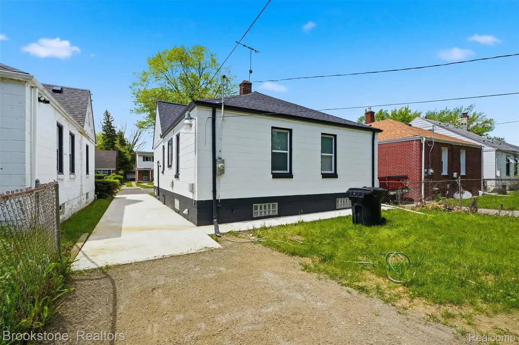 11338 Memorial Street Detroit City MI 48227