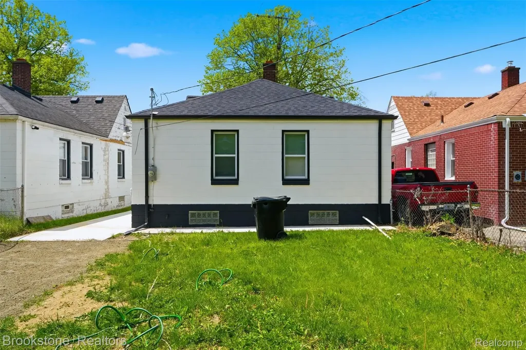 11338 Memorial Street Detroit City MI 48227