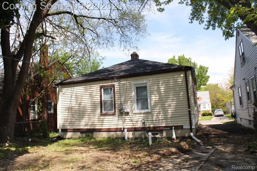 8311 Westwood Street Detroit City MI 48228