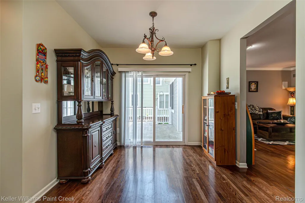 42708 Faulkner Drive Novi City MI 48377