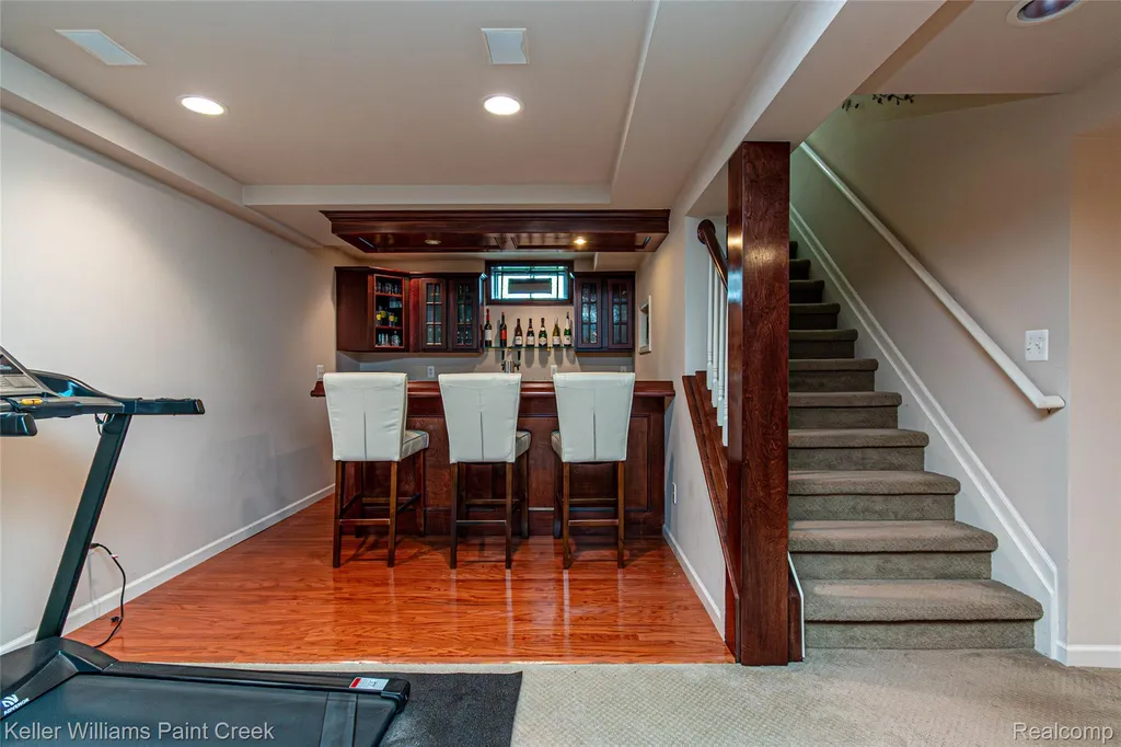42708 Faulkner Drive Novi City MI 48377