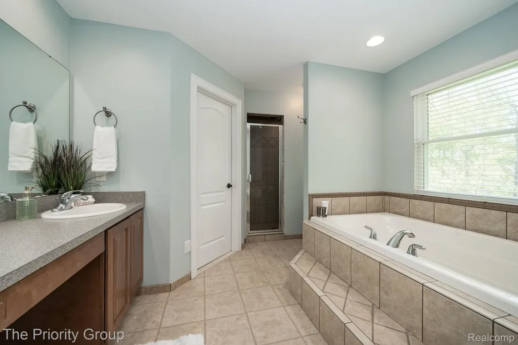10270 County Line Road Groveland Township MI 48462