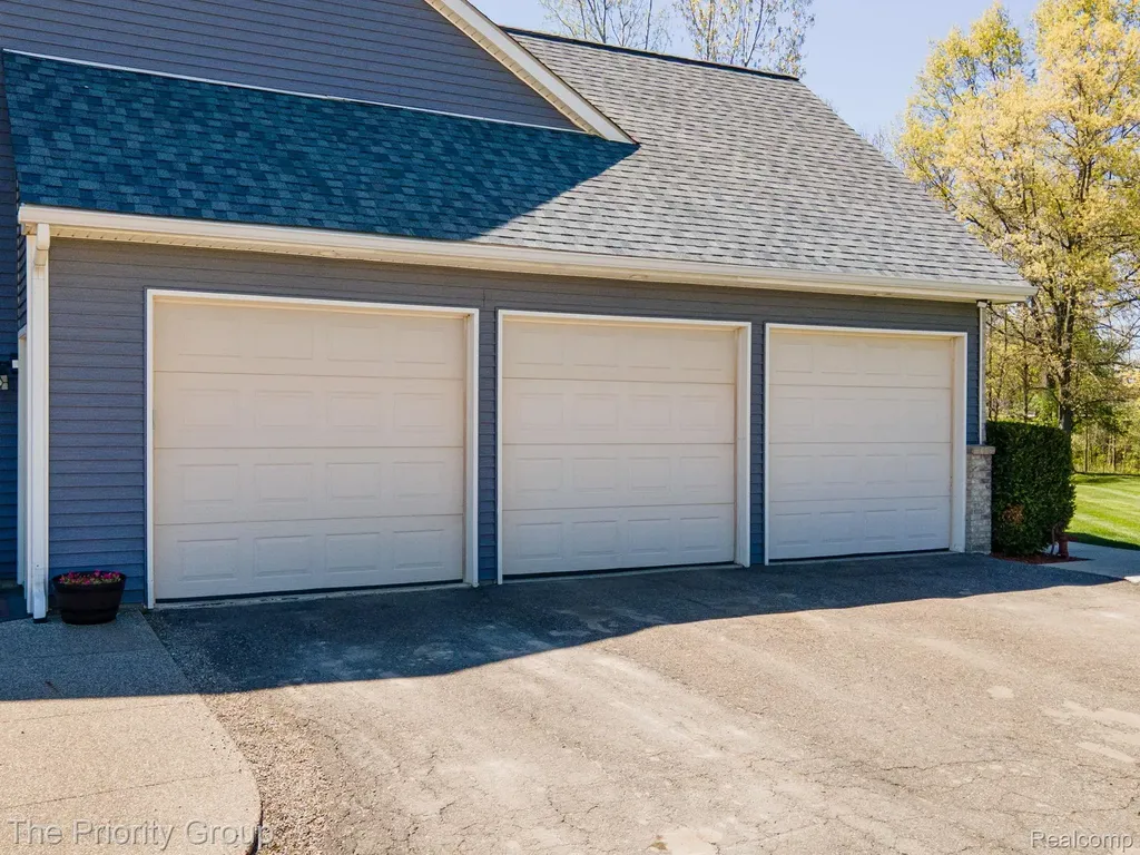 10270 County Line Road Groveland Township MI 48462