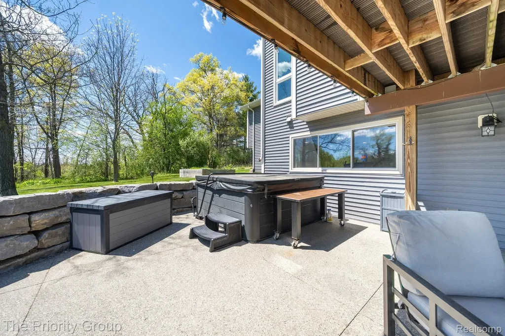 10270 County Line Road Groveland Township MI 48462