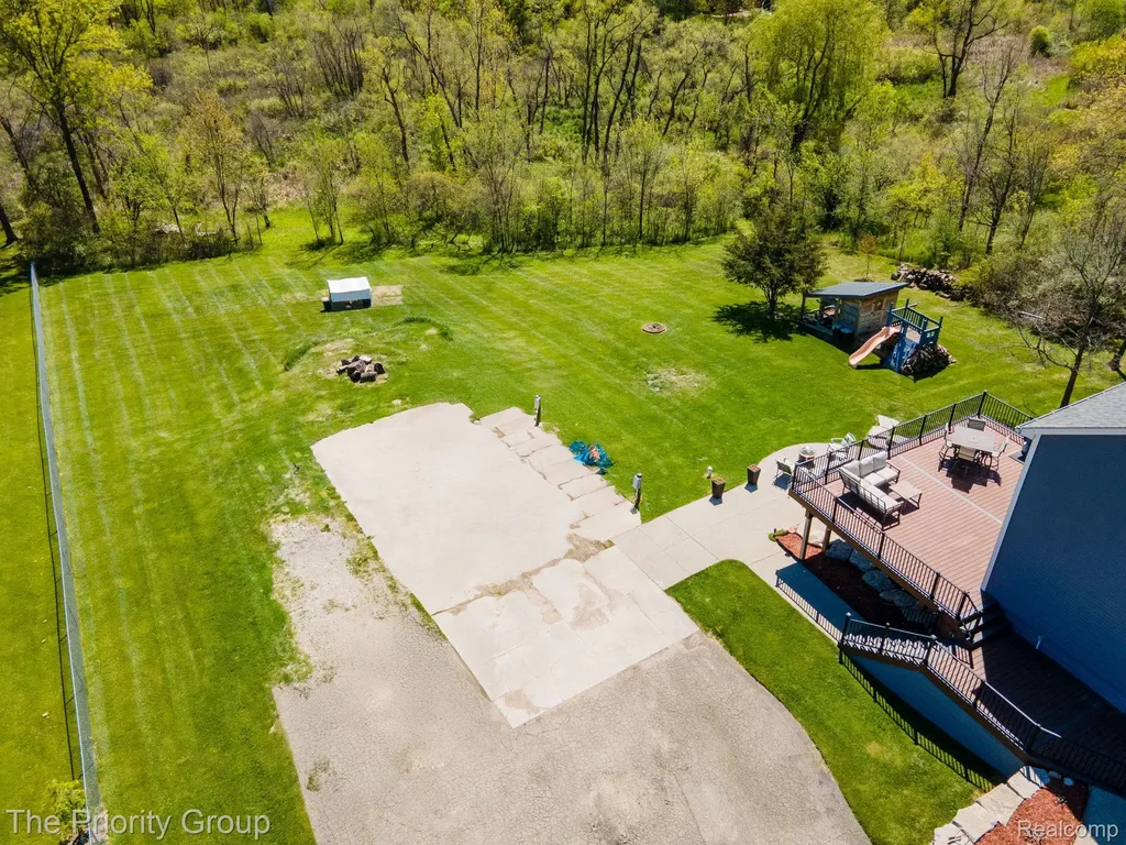 10270 County Line Road Groveland Township MI 48462