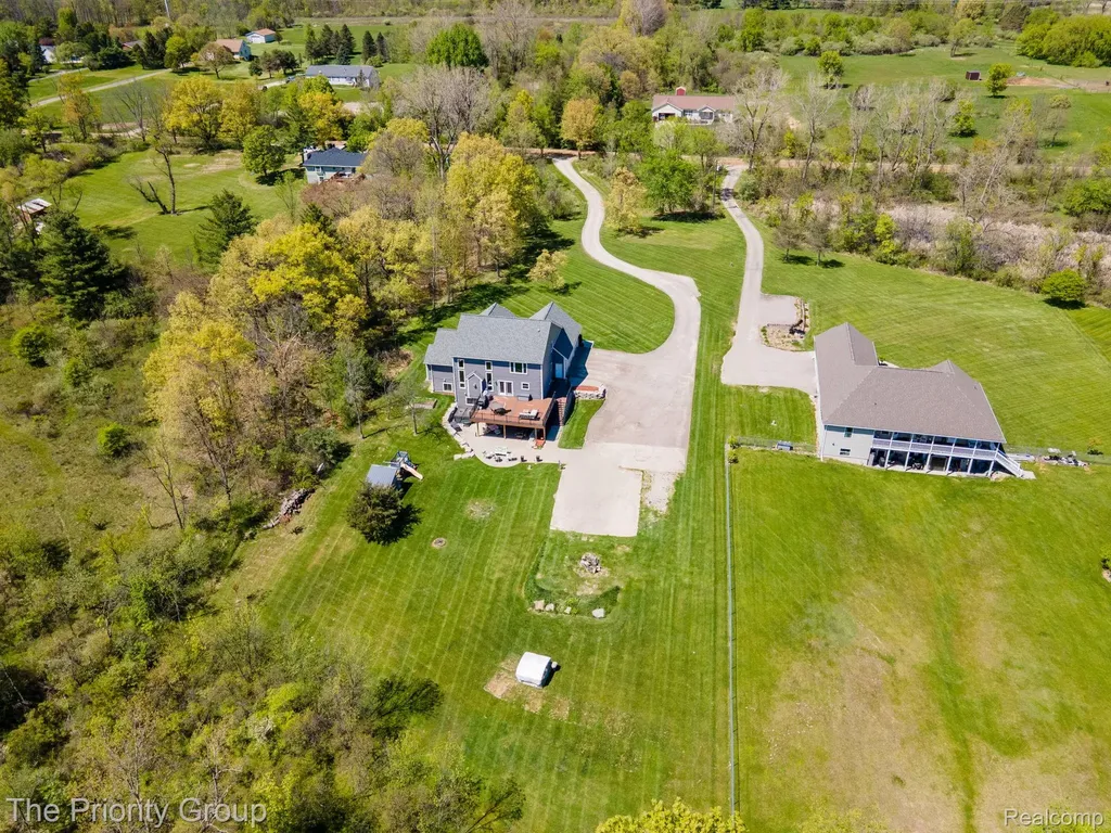 10270 County Line Road Groveland Township MI 48462