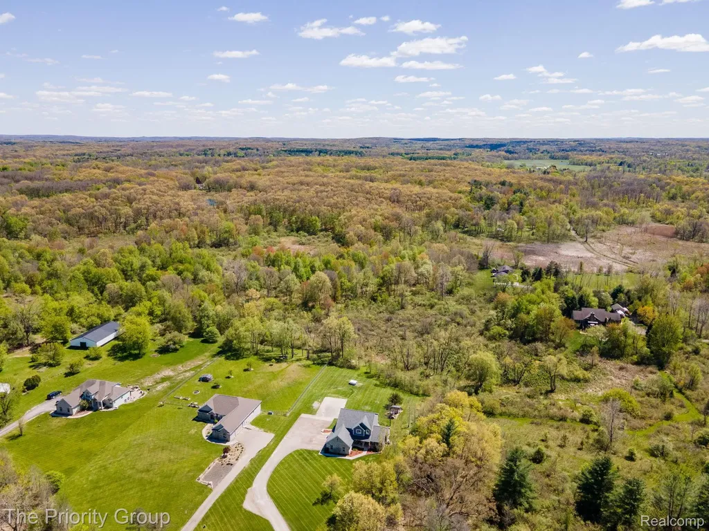 10270 County Line Road Groveland Township MI 48462