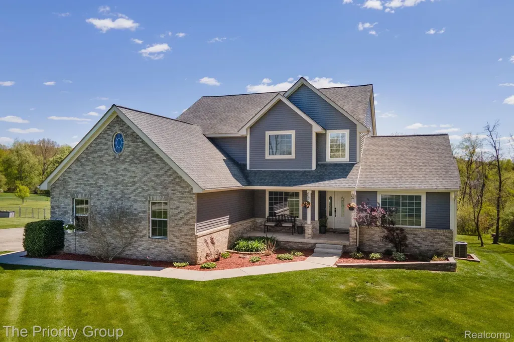 10270 County Line Road Groveland Township MI 48462