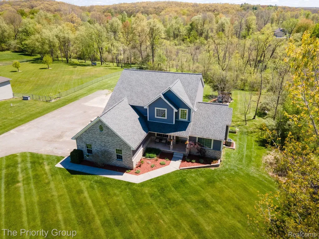 10270 County Line Road Groveland Township MI 48462