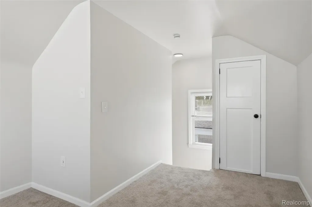 1059 Farnham Avenue Lincoln Park City MI 48146