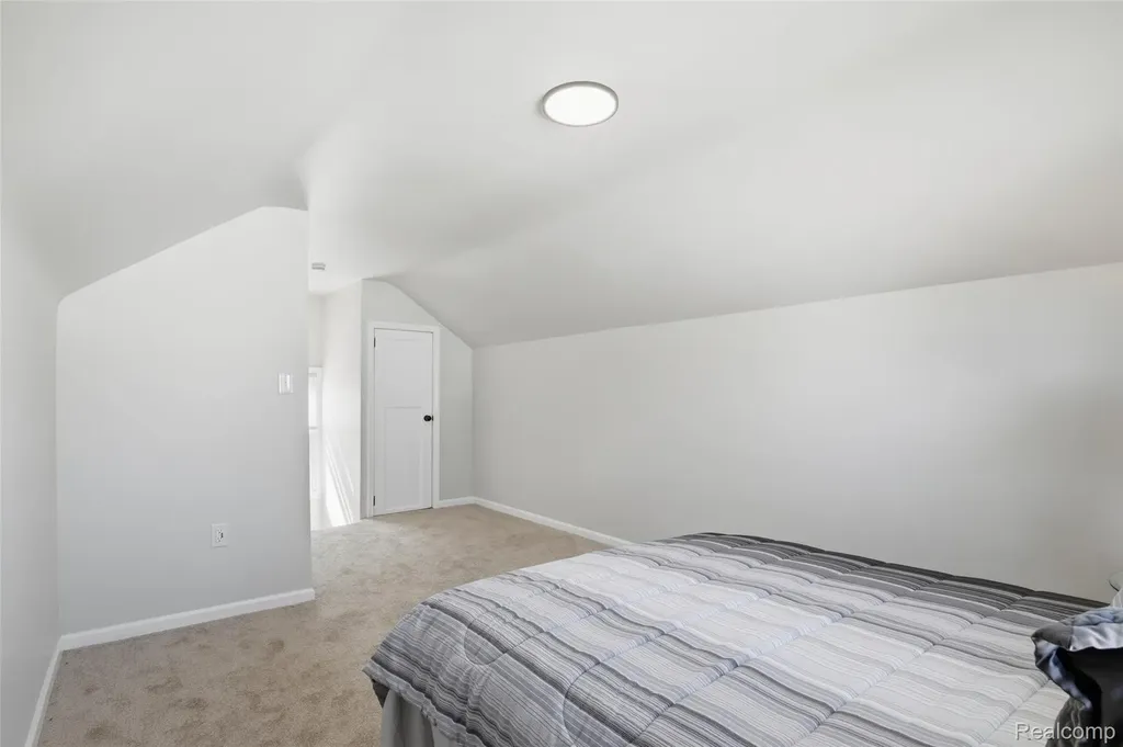 1059 Farnham Avenue Lincoln Park City MI 48146