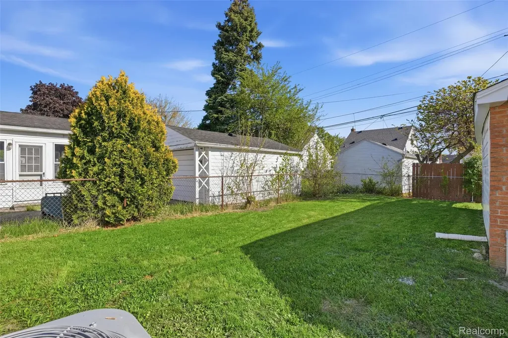 1059 Farnham Avenue Lincoln Park City MI 48146