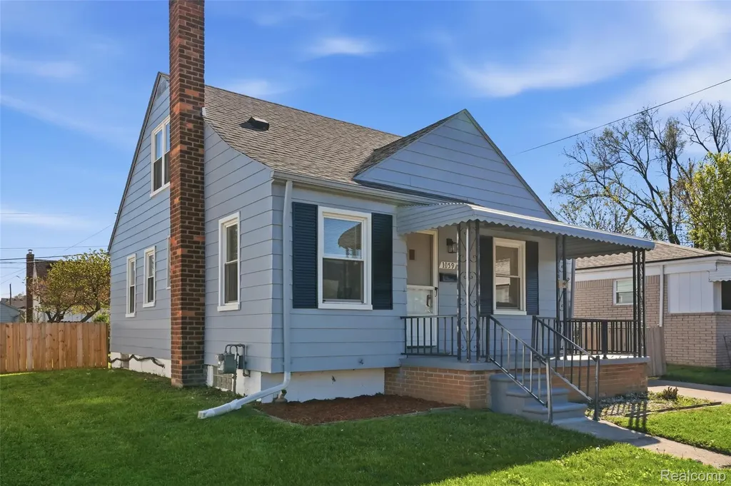 1059 Farnham Avenue Lincoln Park City MI 48146