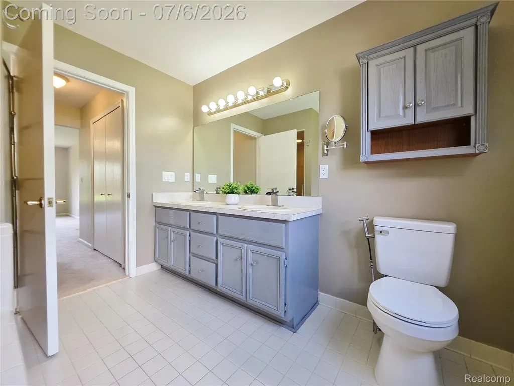 16794 Renee Drive Macomb Township MI 48042