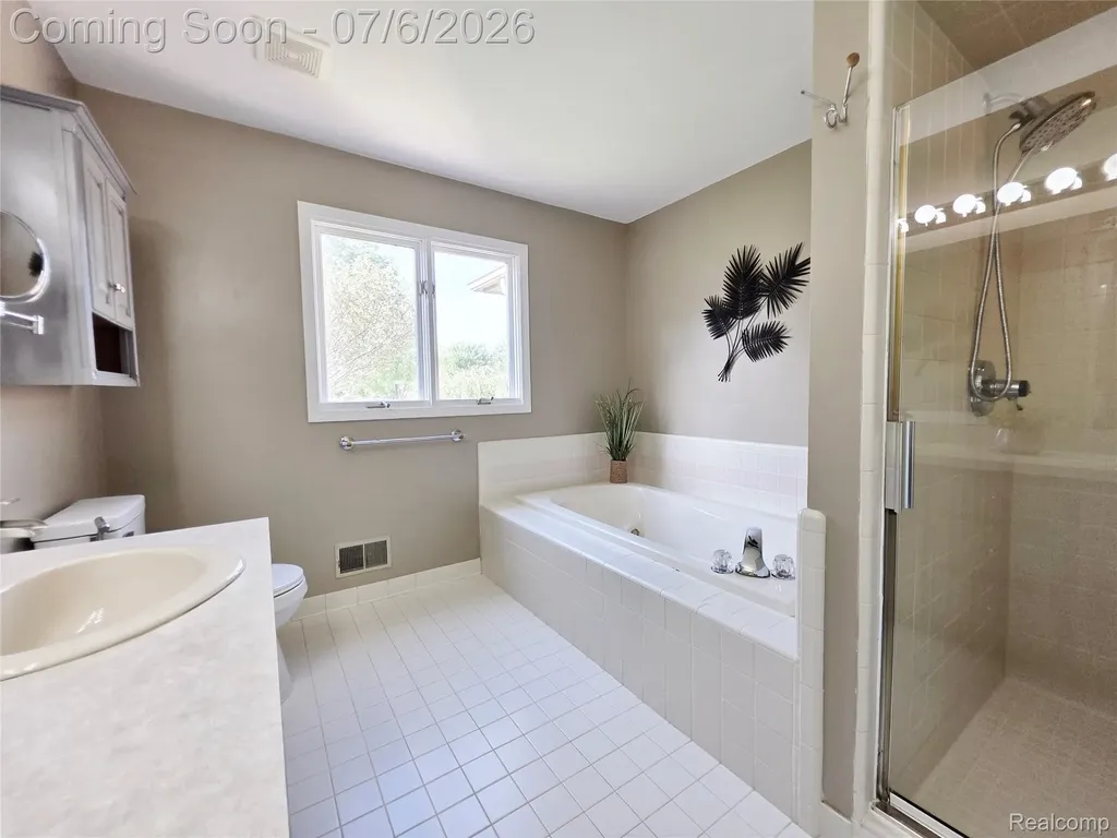 16794 Renee Drive Macomb Township MI 48042