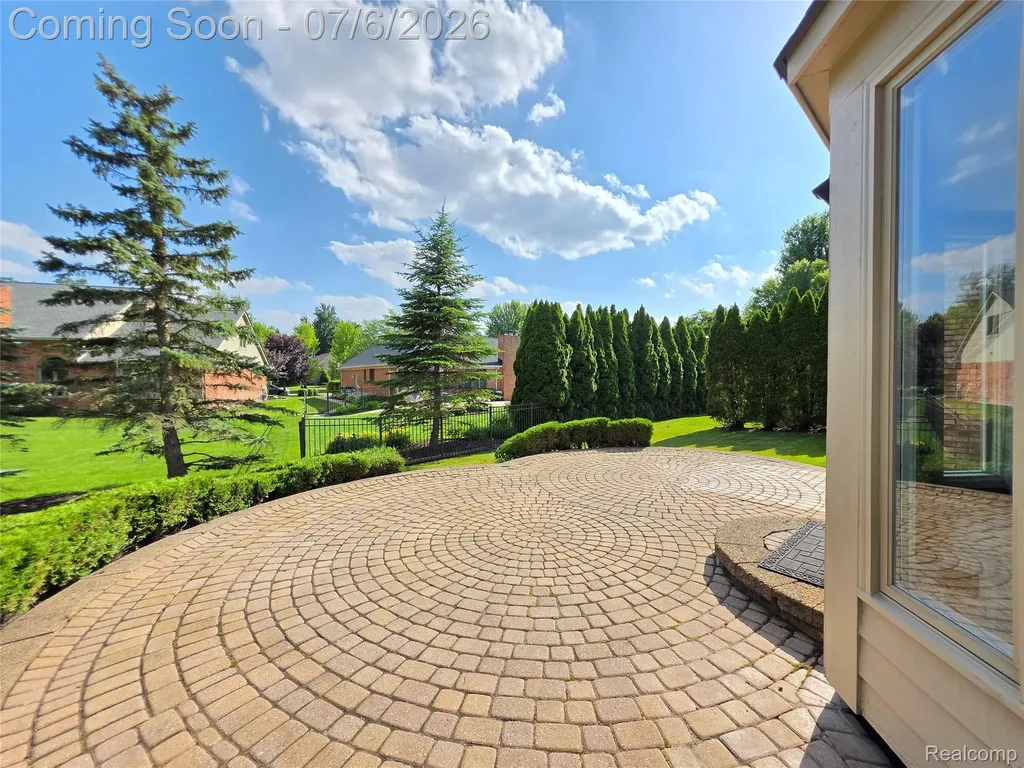 16794 Renee Drive Macomb Township MI 48042