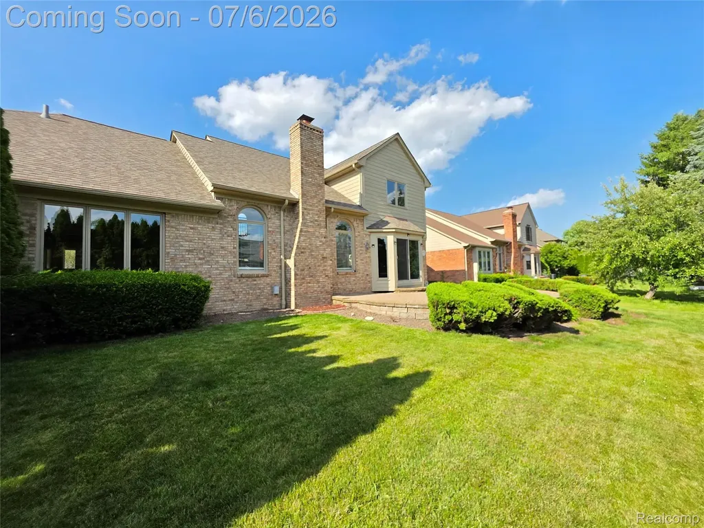 16794 Renee Drive Macomb Township MI 48042