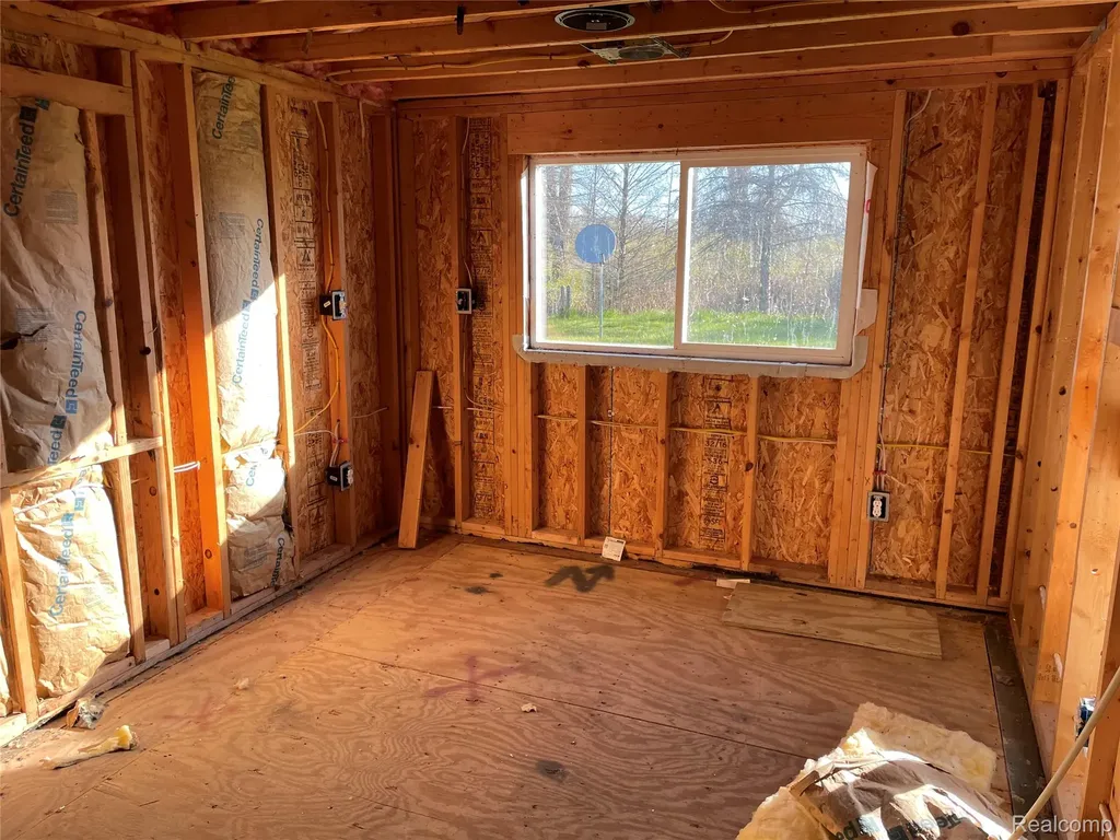 1847 S Riverside Drive Au Gres City MI 48703
