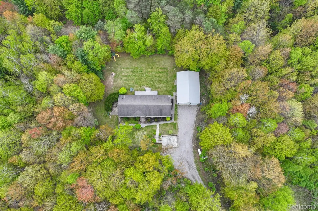 4587 Brown Road Vassar Township MI 48768
