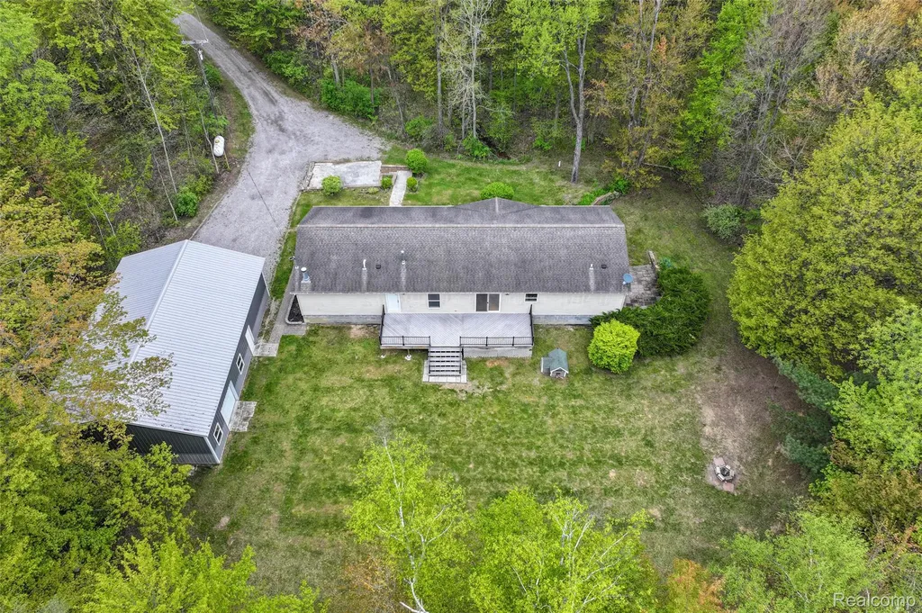 4587 Brown Road Vassar Township MI 48768