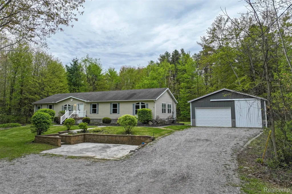 4587 Brown Road Vassar Township MI 48768