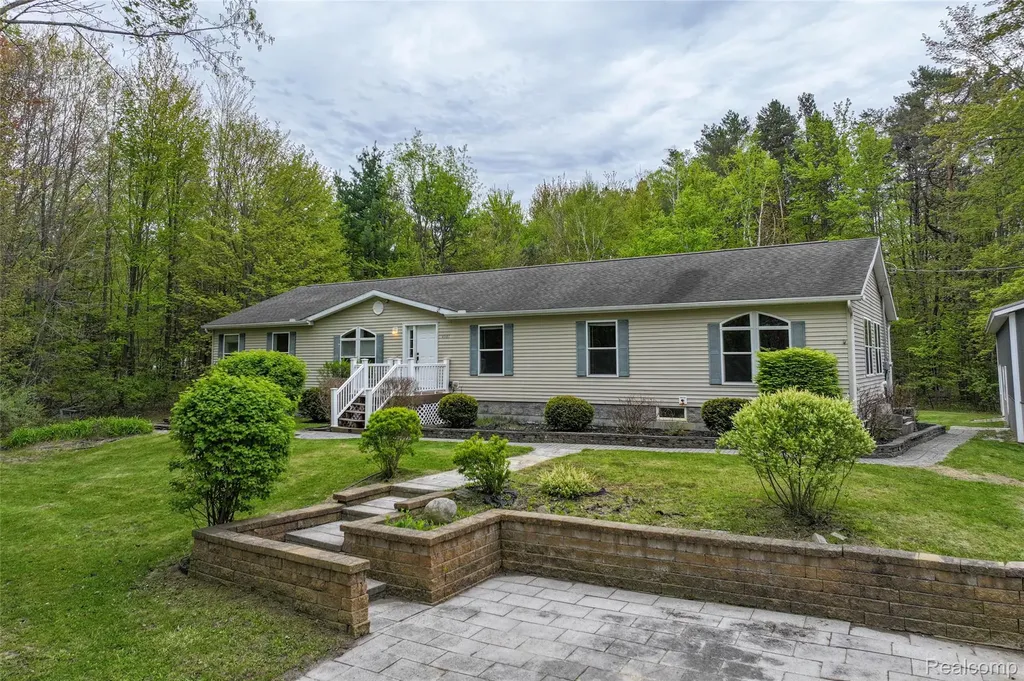 4587 Brown Road Vassar Township MI 48768