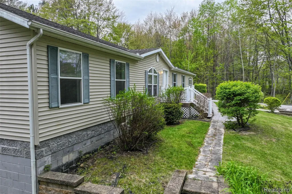 4587 Brown Road Vassar Township MI 48768