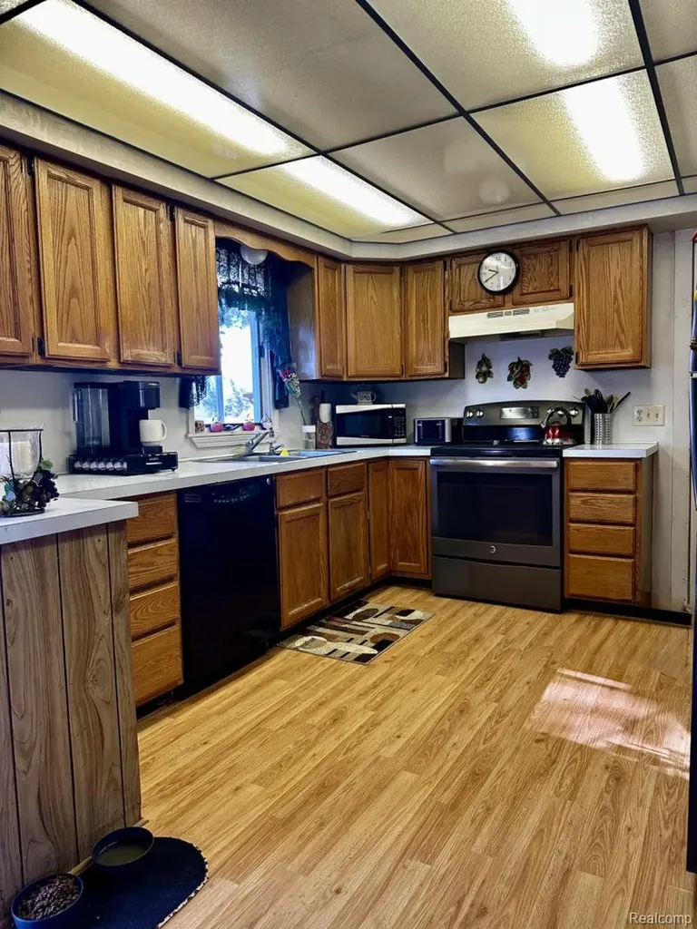 4693 Kilmanagh Road Grant Township MI 48731