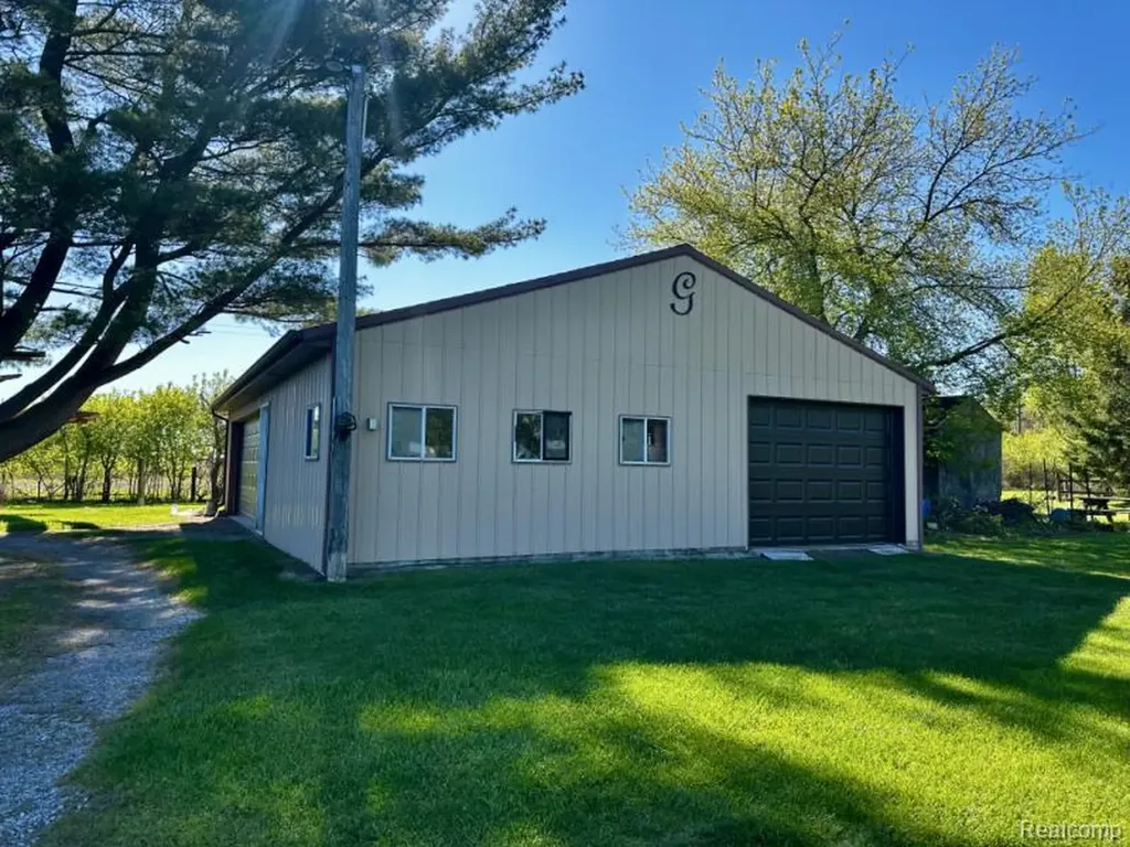 4693 Kilmanagh Road Grant Township MI 48731