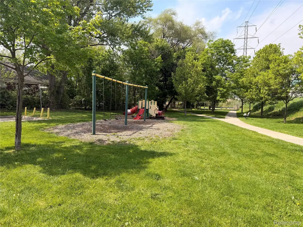 872 Channing Street Ferndale City MI 48220