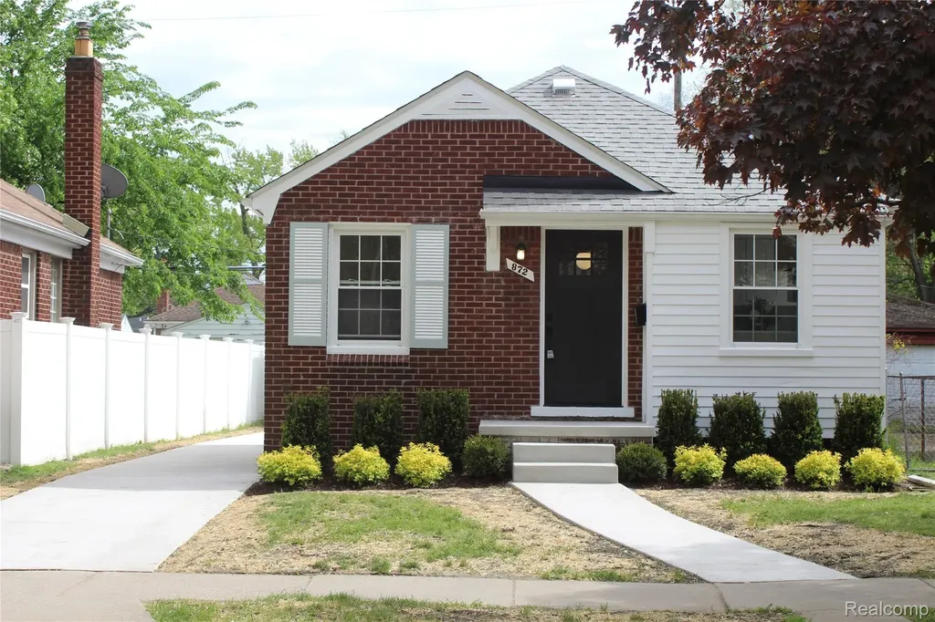 872 Channing Street Ferndale City MI 48220