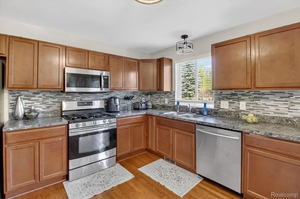 33308 Sienna Drive Romulus City MI 48174