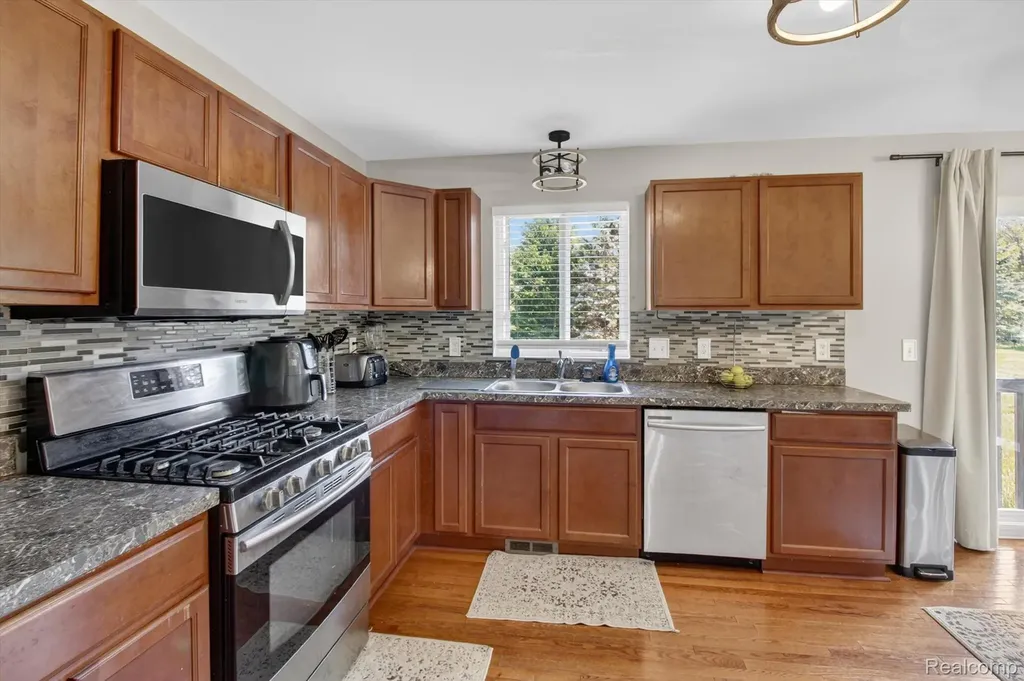 33308 Sienna Drive Romulus City MI 48174