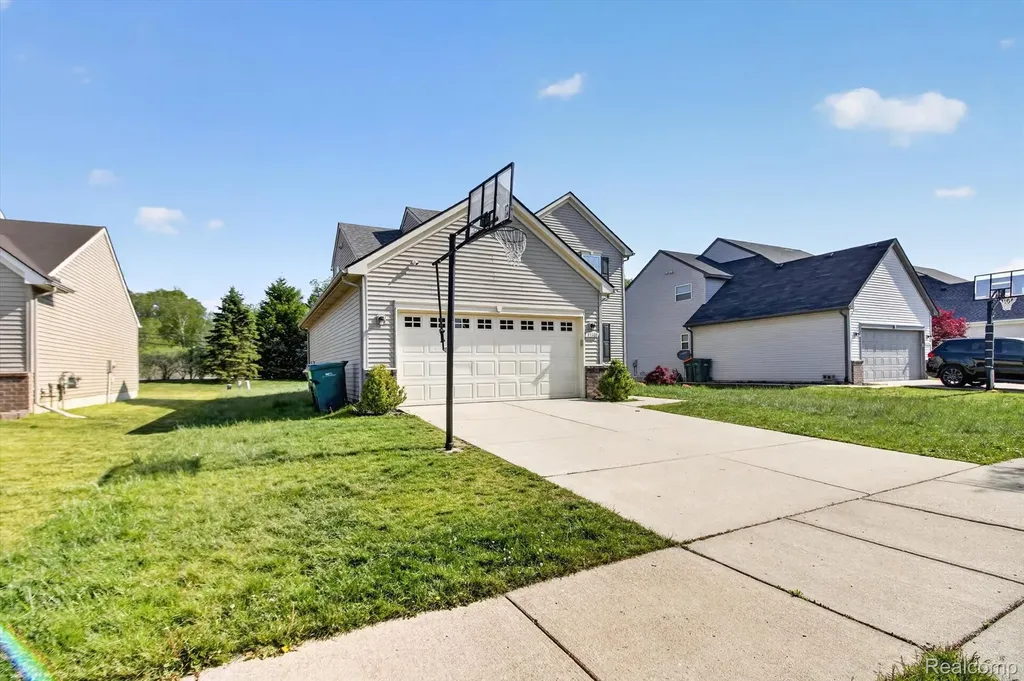 33308 Sienna Drive Romulus City MI 48174