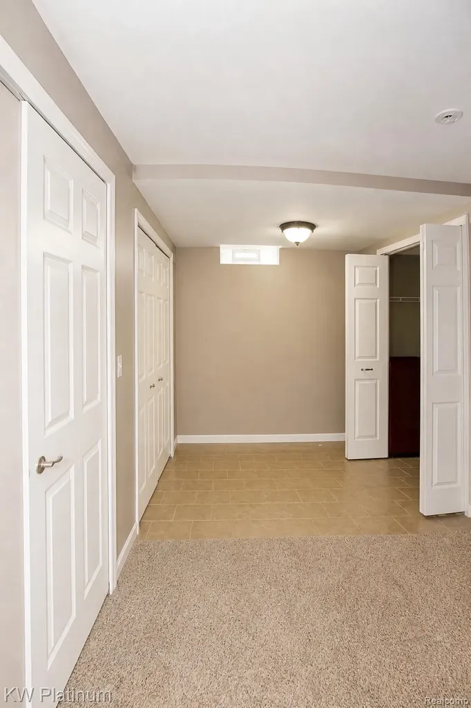 51849 Huntley Avenue New Baltimore City MI 48047