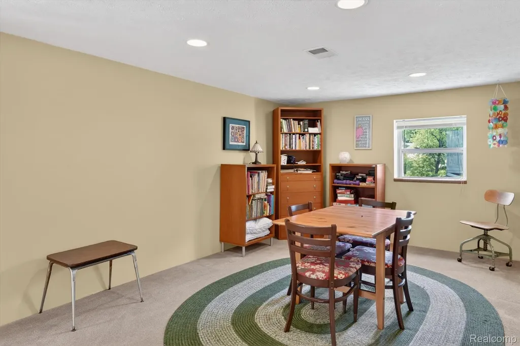 4949 Algonquin Way Meridian Charter Township MI 48864