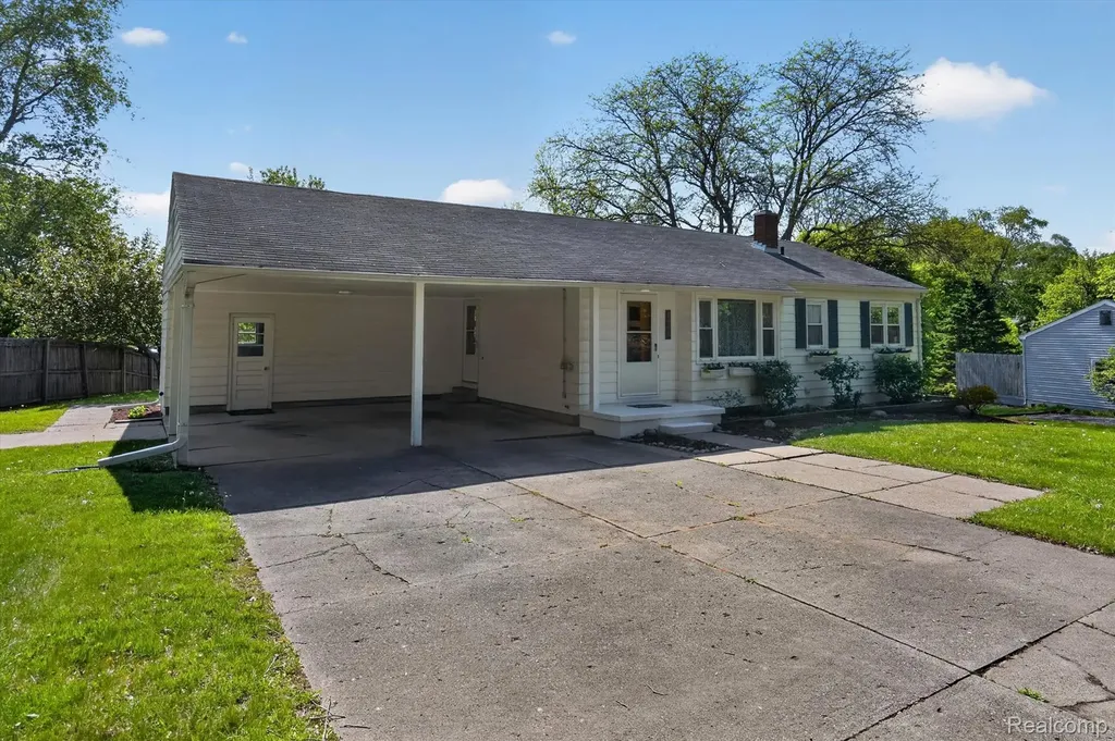 4949 Algonquin Way Meridian Charter Township MI 48864