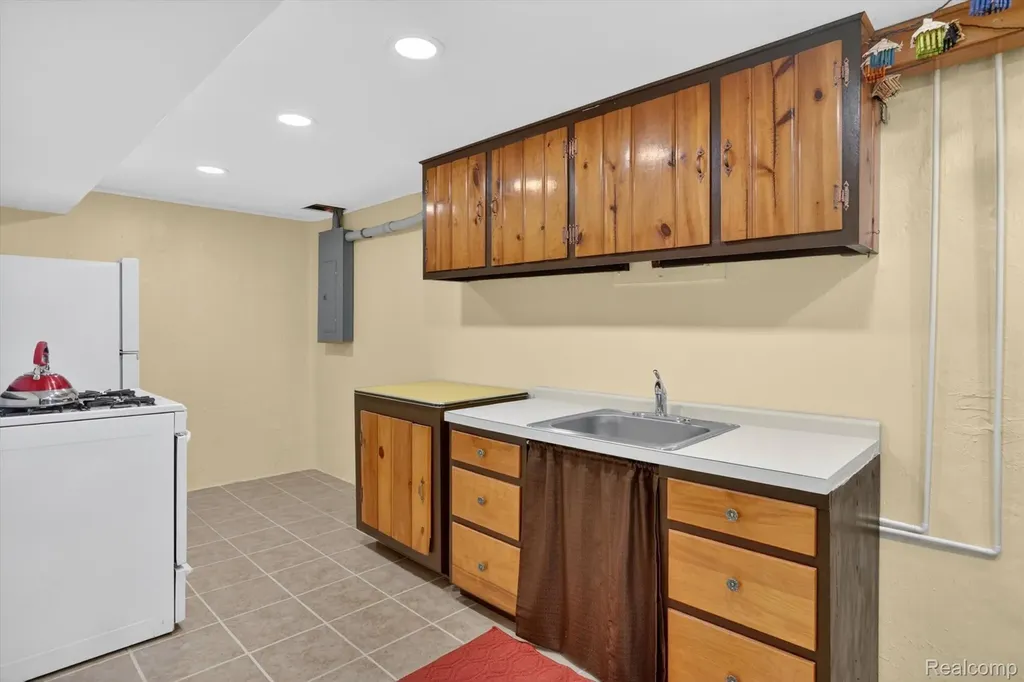 4949 Algonquin Way Meridian Charter Township MI 48864