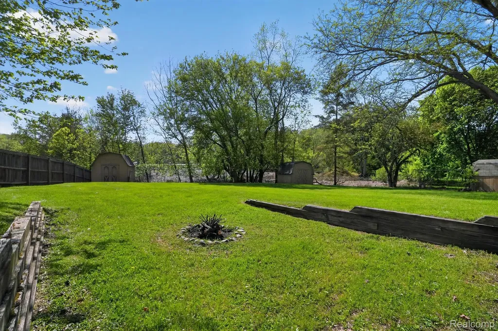 4949 Algonquin Way Meridian Charter Township MI 48864