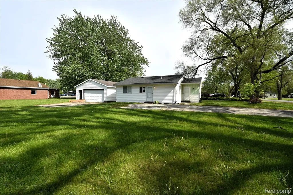 580 Sherman Road Carrollton Township MI 48604
